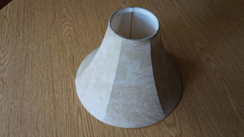 lot 178 image: Lamp Shade
