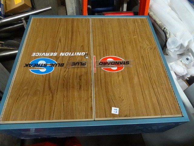 Metal 2 door cabinet