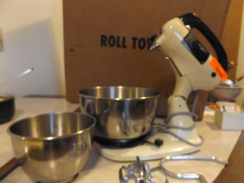 lot 356 image: Mixer