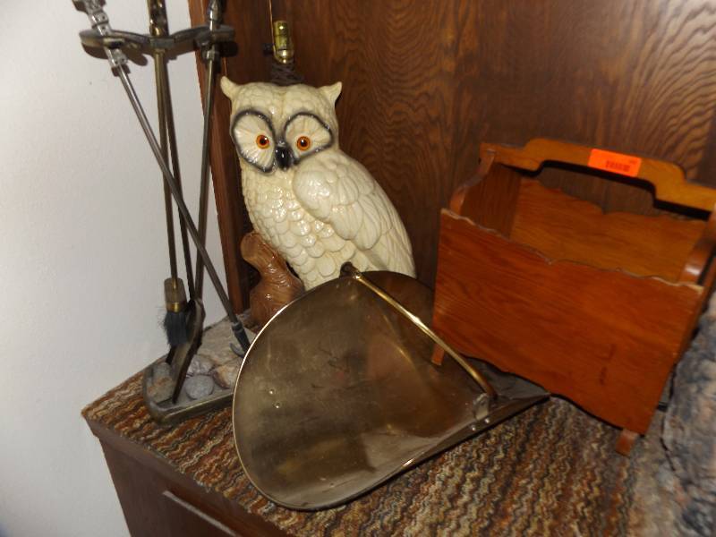 lot 380 image: household items