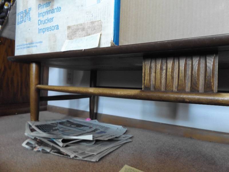 lot 395 image: Coffee Table