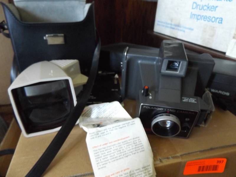 lot 397 image: Vintage Camera