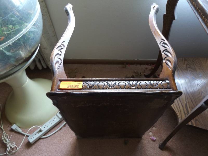 lot 417 image: Older Side Table