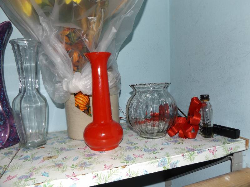 lot 430 image: Vases