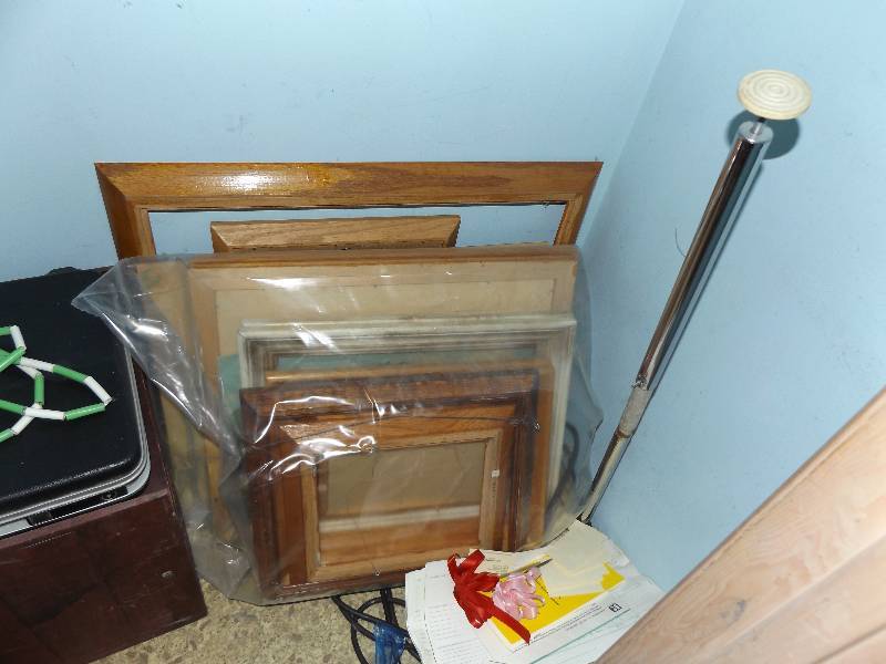 lot 455 image: picture frames