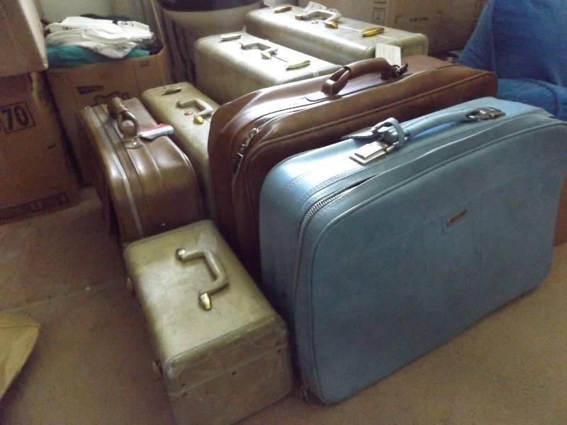 lot 462 image: Luggage