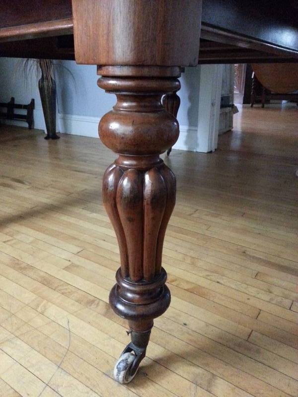 Victorian English Mahogany Extending Formal Table