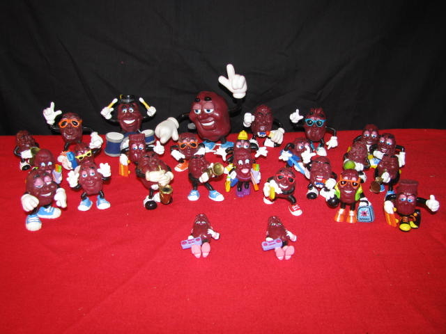 Plastic California Raisin toys (20)