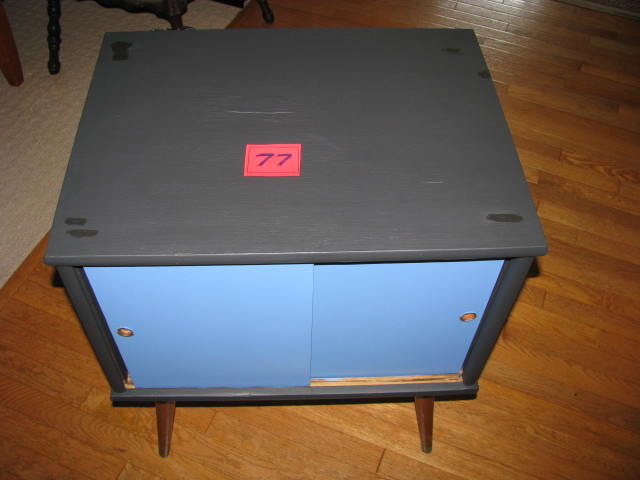 Record album cabinet