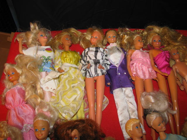 very large lot of barbies and friends with accessories
