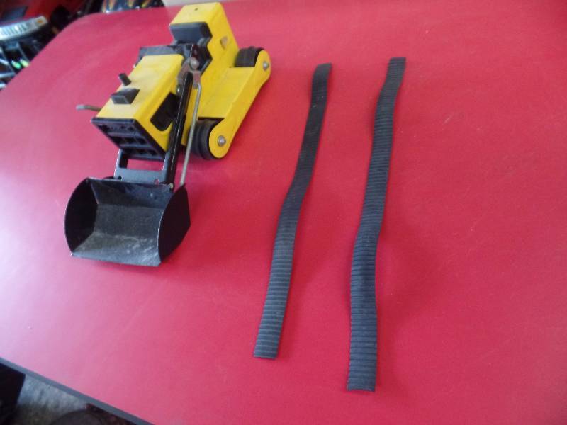 lot 62 image: Bulldozer