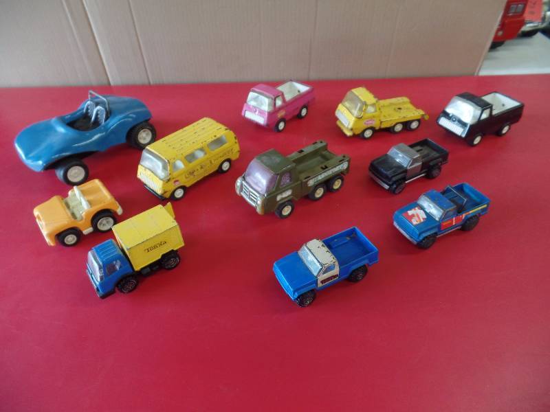 lot 85 image: 11 Tonka Toys