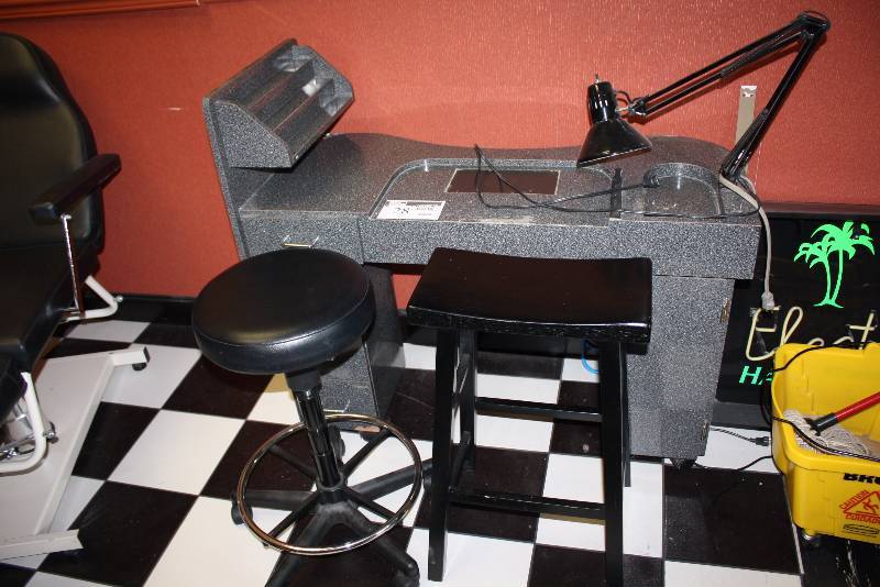 lot 28 image: Lot Including Custom Desk wOrganizational Holders Desk Lamp Bench Seat wWheels & Foot Rest 47 x 20 x 41 18 x 9 x 30 19 x 19 x 30.