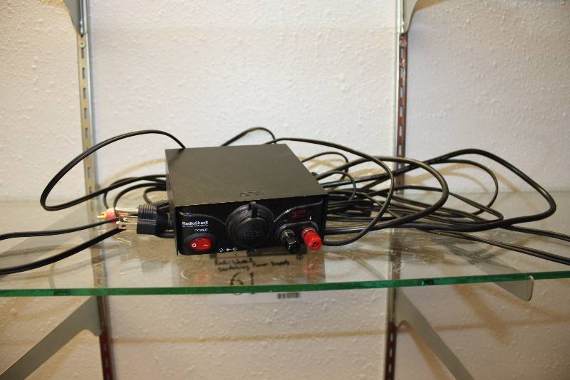 lot 61 image: RadioShack Power Supply Box Cat. No. 22-507 120V60Hz1.2A55W.