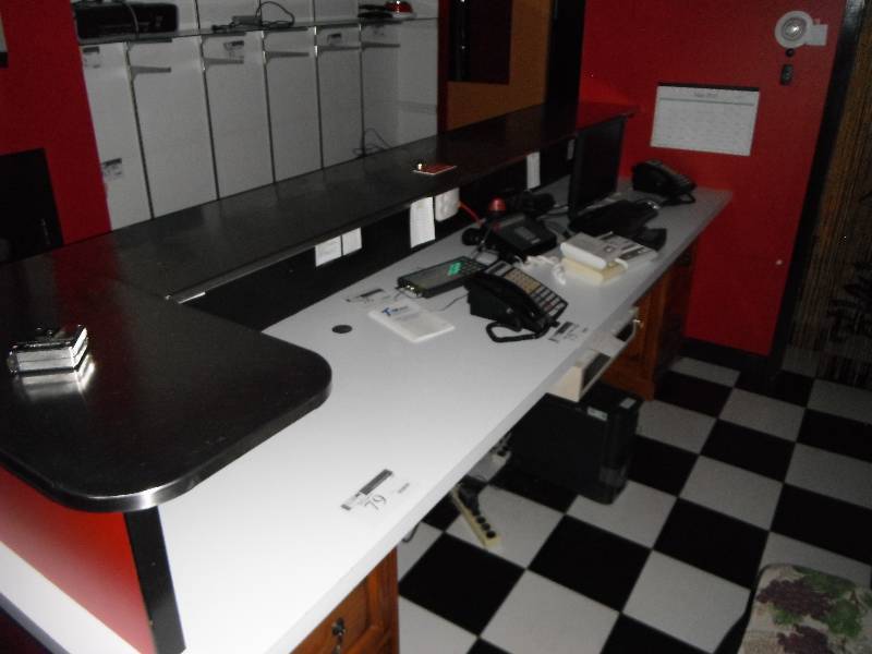 lot 82 image: Front DeskDisplay Counter