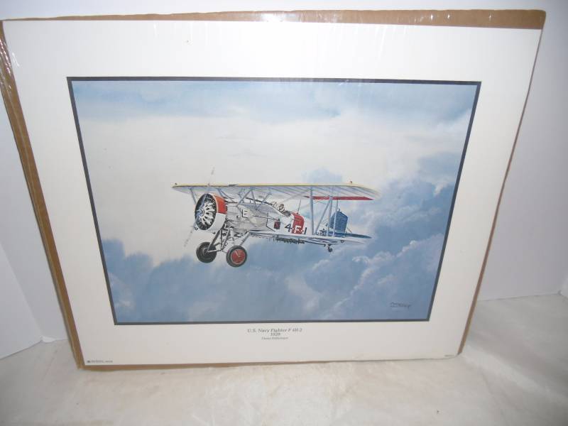 lot 25 image: Collection of Photographs & Prints of US Navy Planes