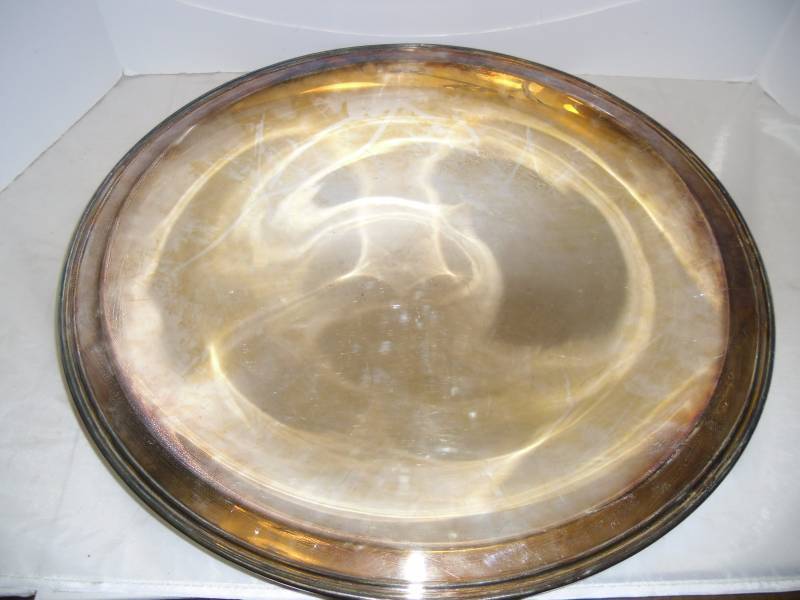 lot 29 image: Mid-Century Finds  LLadro Goose, Federal Glass Jumbo Jiggers, Large Intl Silver Tray, Lenox Ashtray