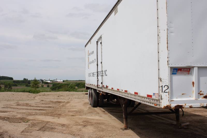 1981 Monon Semi Trailer - Storage