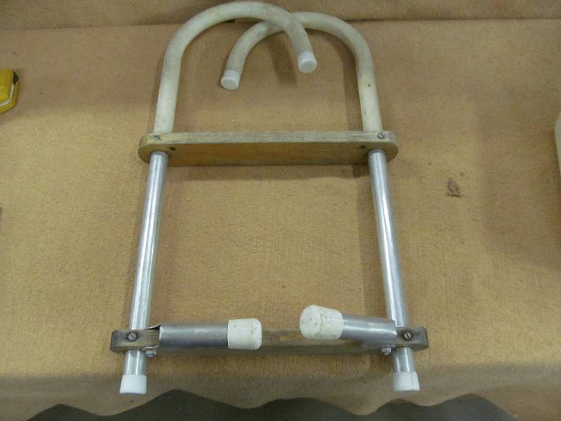 lot 21 image: Boat Ladder