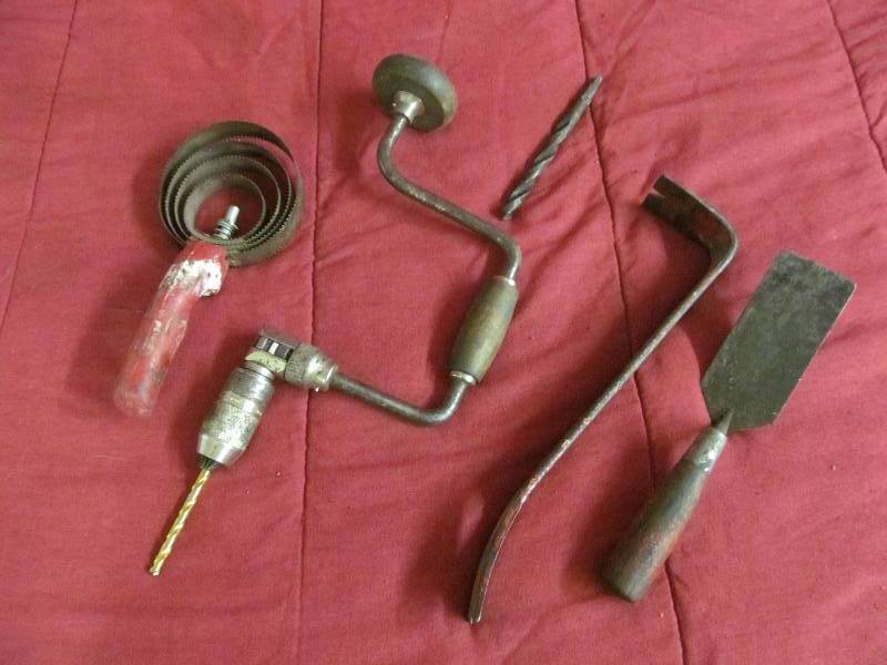 lot 50 image: Vintage Tools