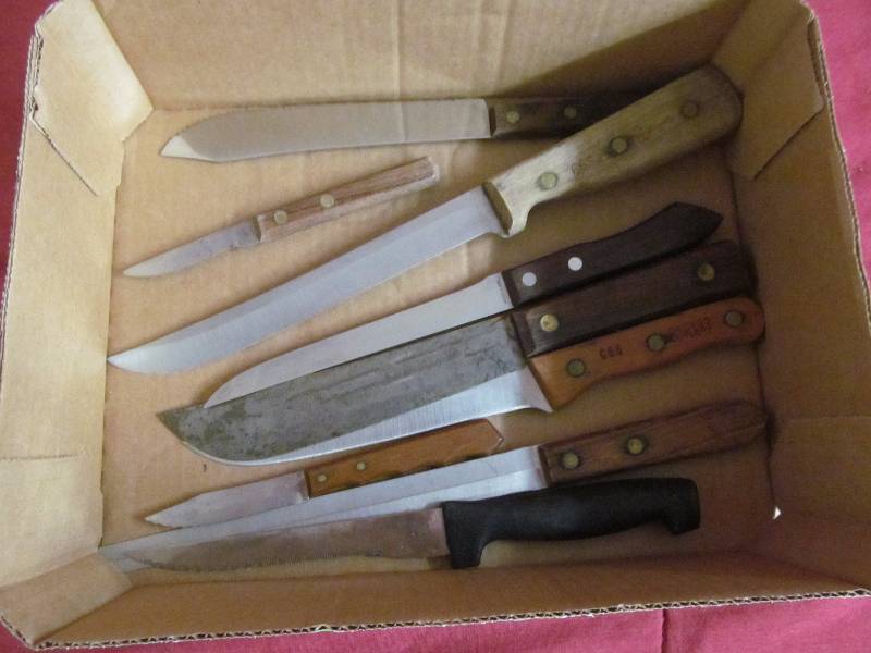 lot 59 image: Kitchen Knives