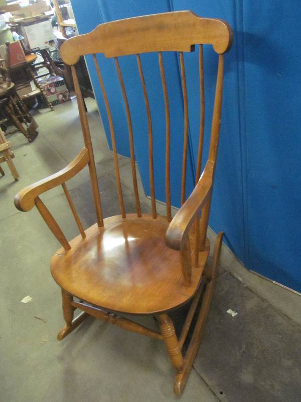 lot 122 image: Rocker