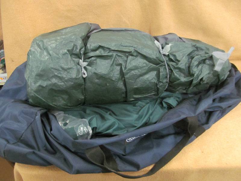 lot 123 image: Tent