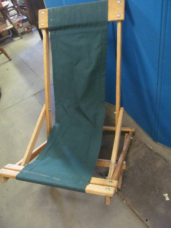 lot 143 image: Lawn Chair