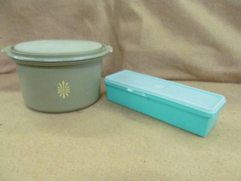 lot 151 image: Tupperware