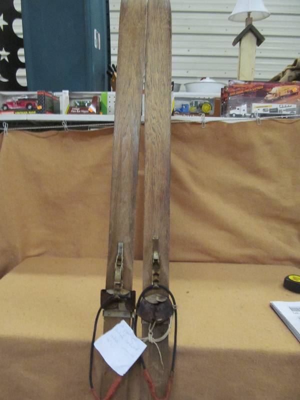 lot 165 image: Antique Skis