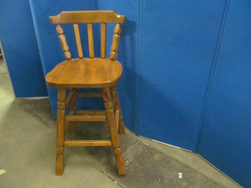 lot 173 image: Bar Stool