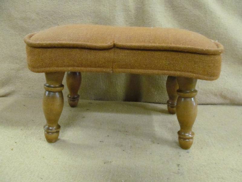 lot 218 image: Vintage Stool