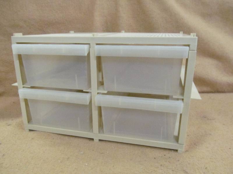 lot 263 image: Fastener organizer
