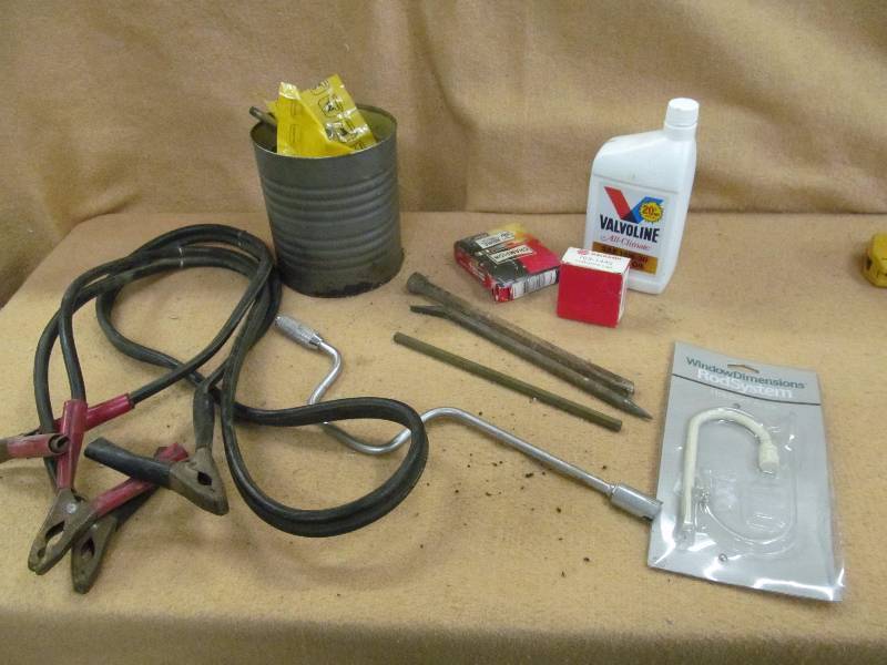 lot 270 image: Tools