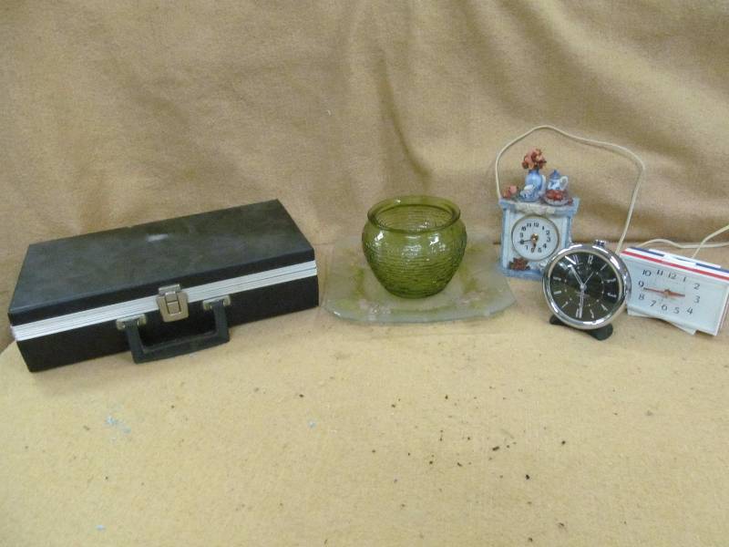 lot 272 image: Alarm Clocks