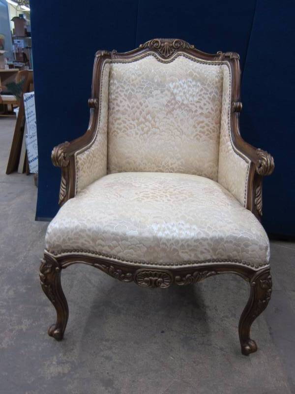 lot 4 image: Fancy Upholstered Chair