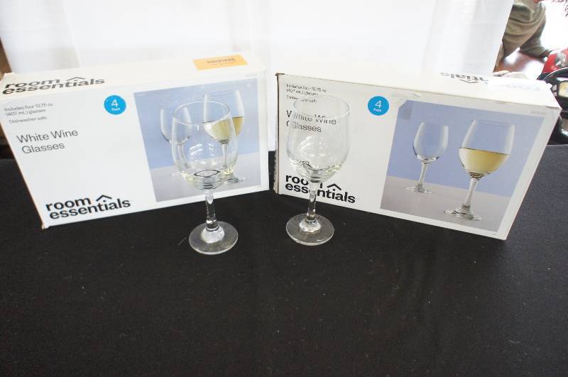 Set of 2 Room Essentials 4 pc Wine Glass Set