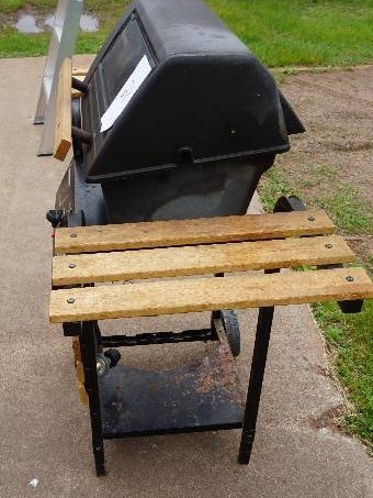 lot 21 image: Kenmore Gas Grill