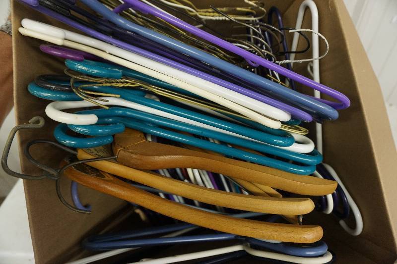 lot 91 image: 1 Box of Cloths Hangers