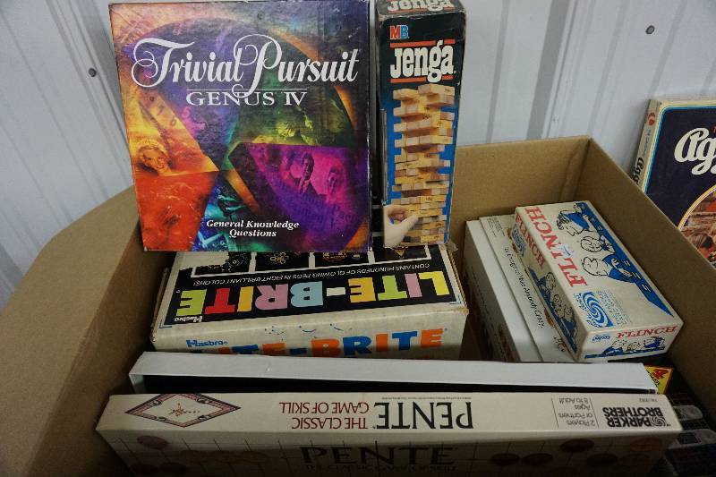 lot 99 image: 1 Lot of Assorted Board Games