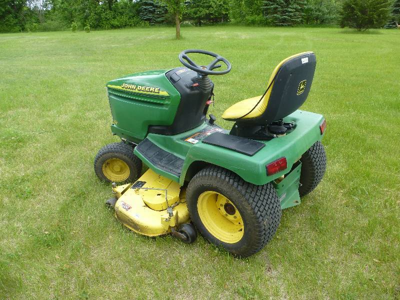 John Deere 345