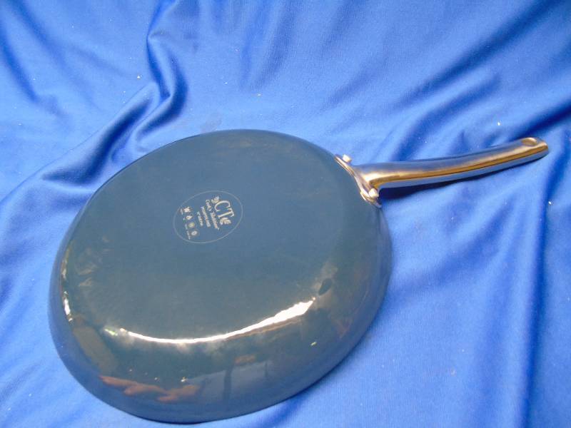 Cooks Tradition� All Season� Ceramic Nonstick Cast Iron 11 Grill Pan