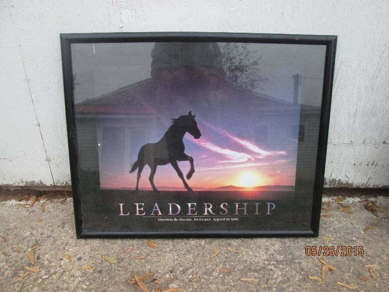 lot 7 image: Inspirational print Leadership fr...