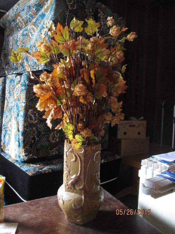 lot 19 image: Very nice artificial fall flower ar...