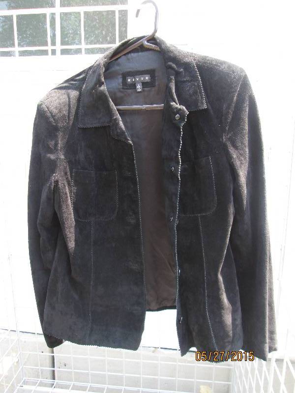 lot 36 image: Womens swede leather jacket with n...