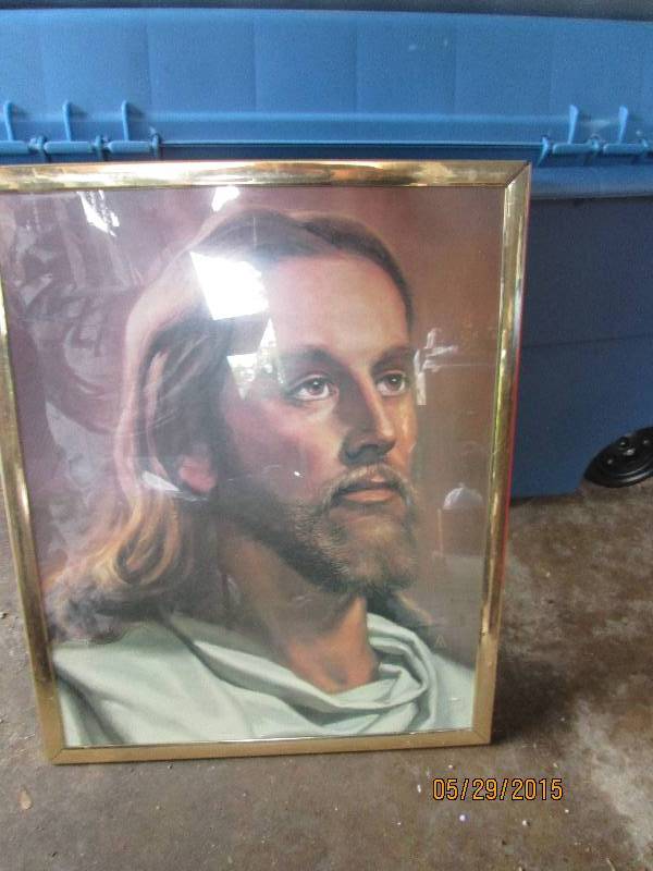 lot 55 image: Nice print of Jesus framed in gold....