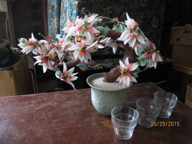 lot 78 image: Unique artificial flower arrangemen...