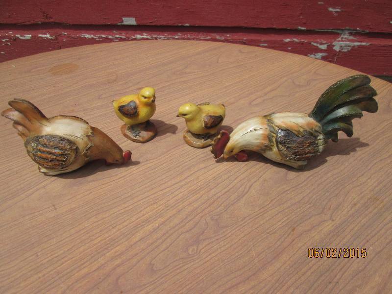 lot 107 image: Cute wooden rooster, hen, and two c...