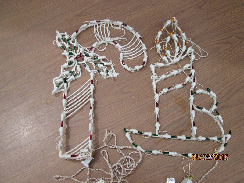 lot 119 image: Lighted window decorations for Chri...