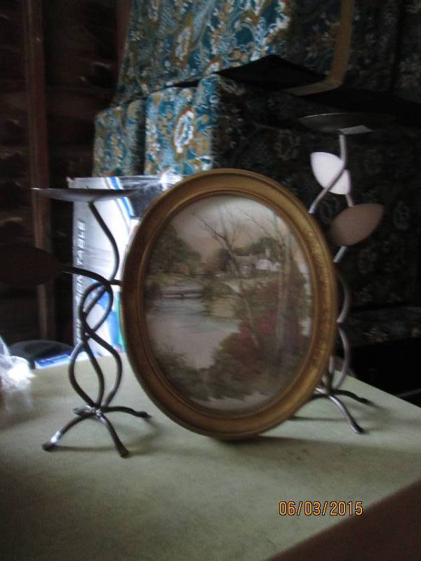 lot 148 image: Country print in a vintage oval fra...
